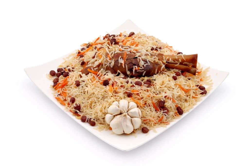 Authentic Afghan ماهیچه پلو — ورو پخه شوې د پسۀ پونډۍ له ازبکي وریجو، زردک او ممیزو، ډوډۍ ...